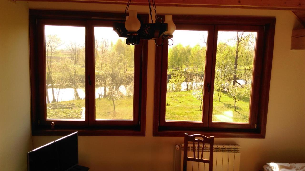 Ozun Albinuta Guesthouse מראה חיצוני תמונה