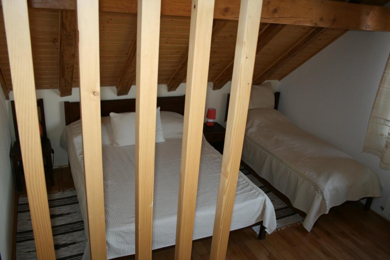 Ozun Albinuta Guesthouse מראה חיצוני תמונה